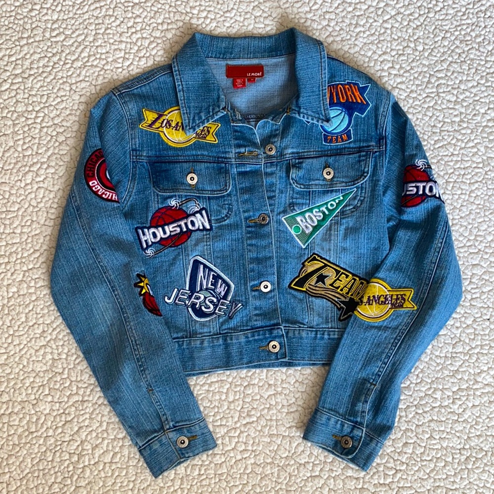 Jean jacket with embroidered basketball teams